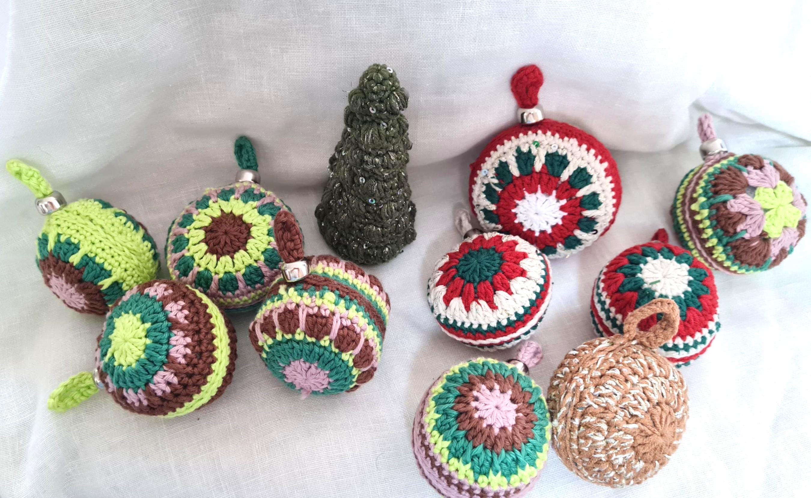 Crochet Christmas Bauble Pattern, DIY Tree Ornament (PDF Pattern)