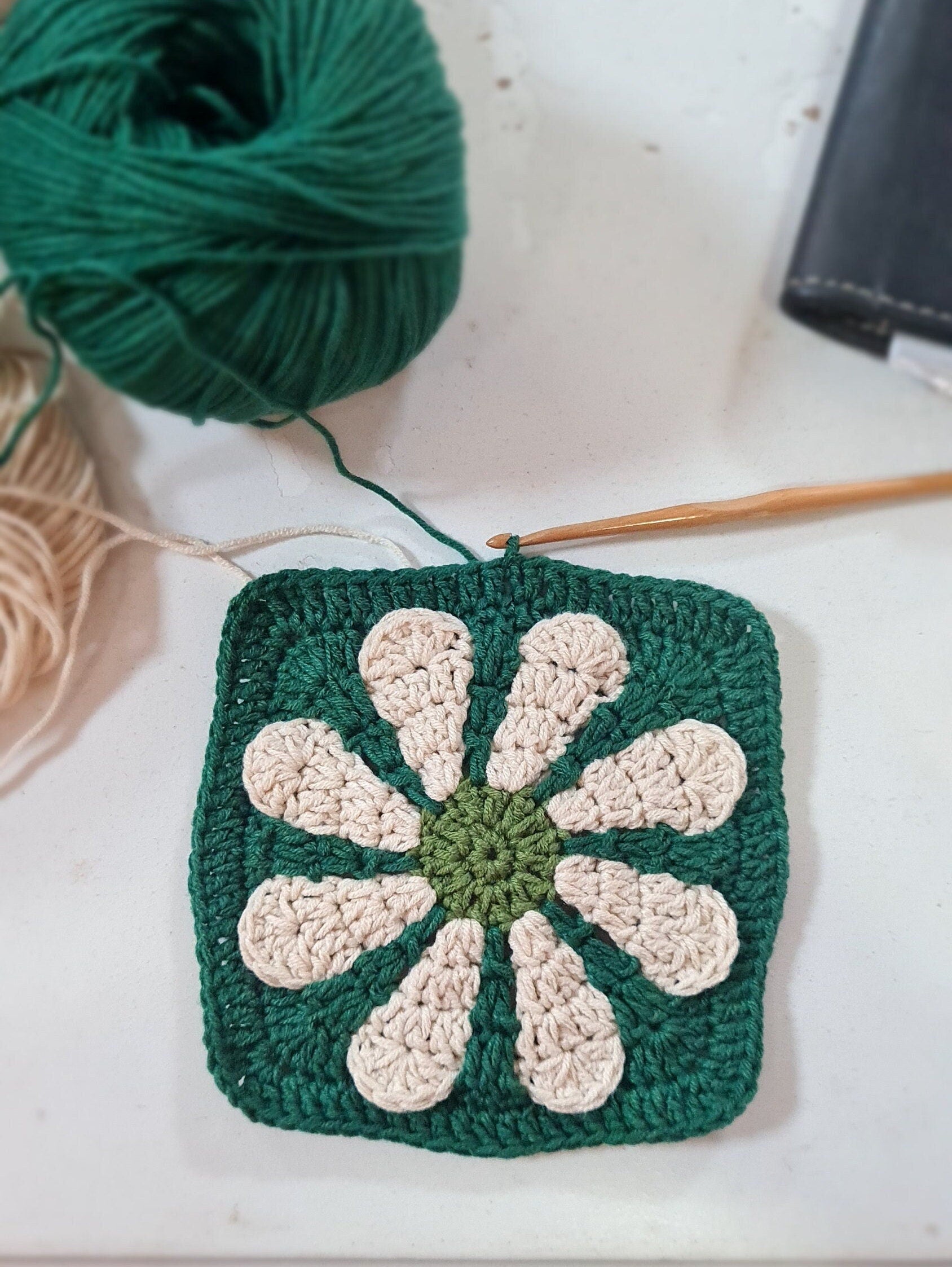 3D Flower Crochet Square Pattern: Daisy Motif (Digital Download)