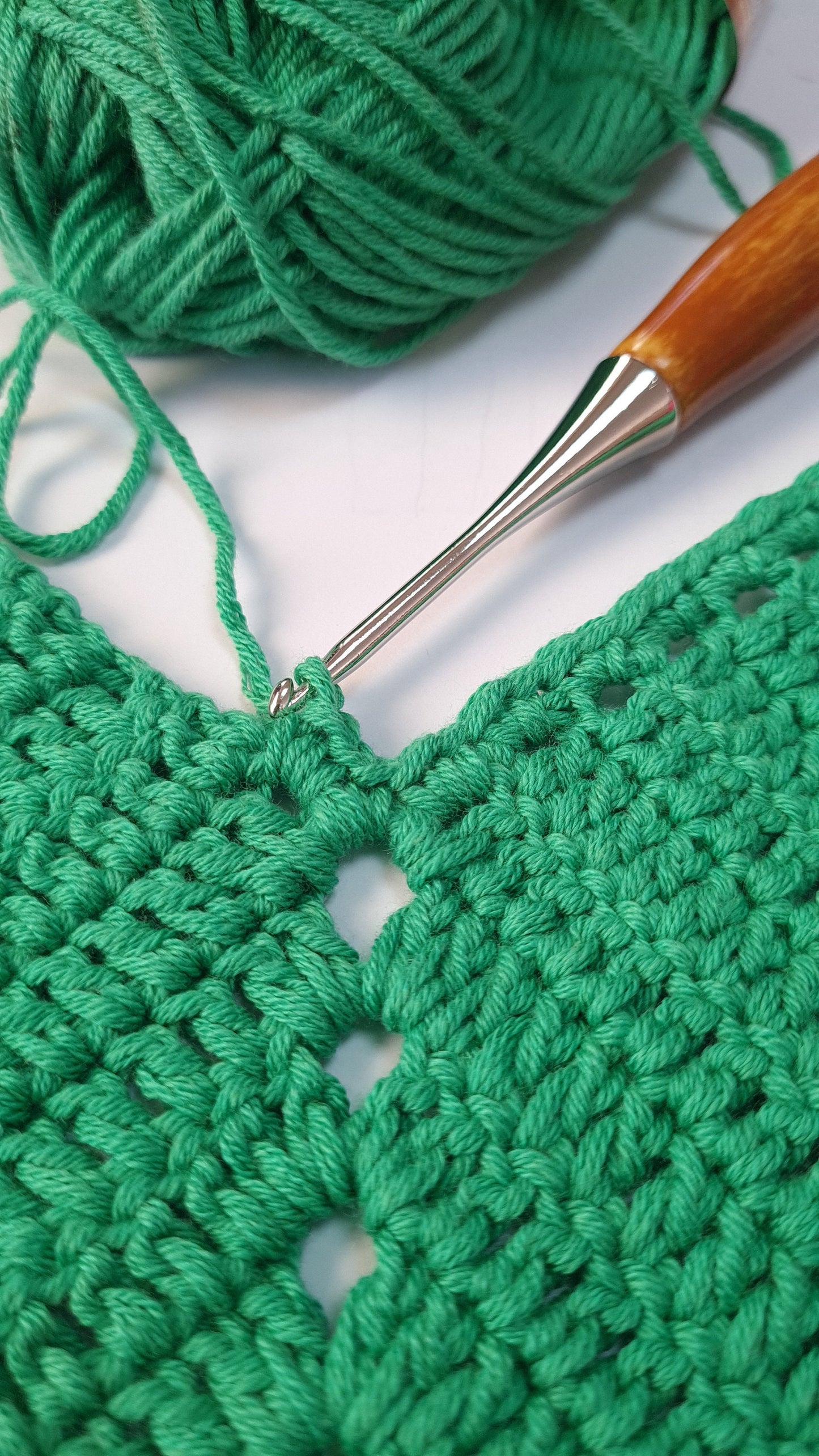 Easy Crochet Tank Top Pattern: Modern Bra Top (Digital Download)