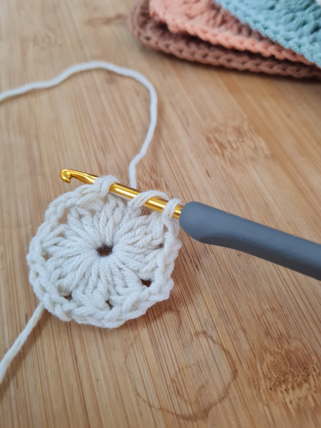 Easy Granny Square Crochet Pattern: Motif for Blankets (PDF Download)