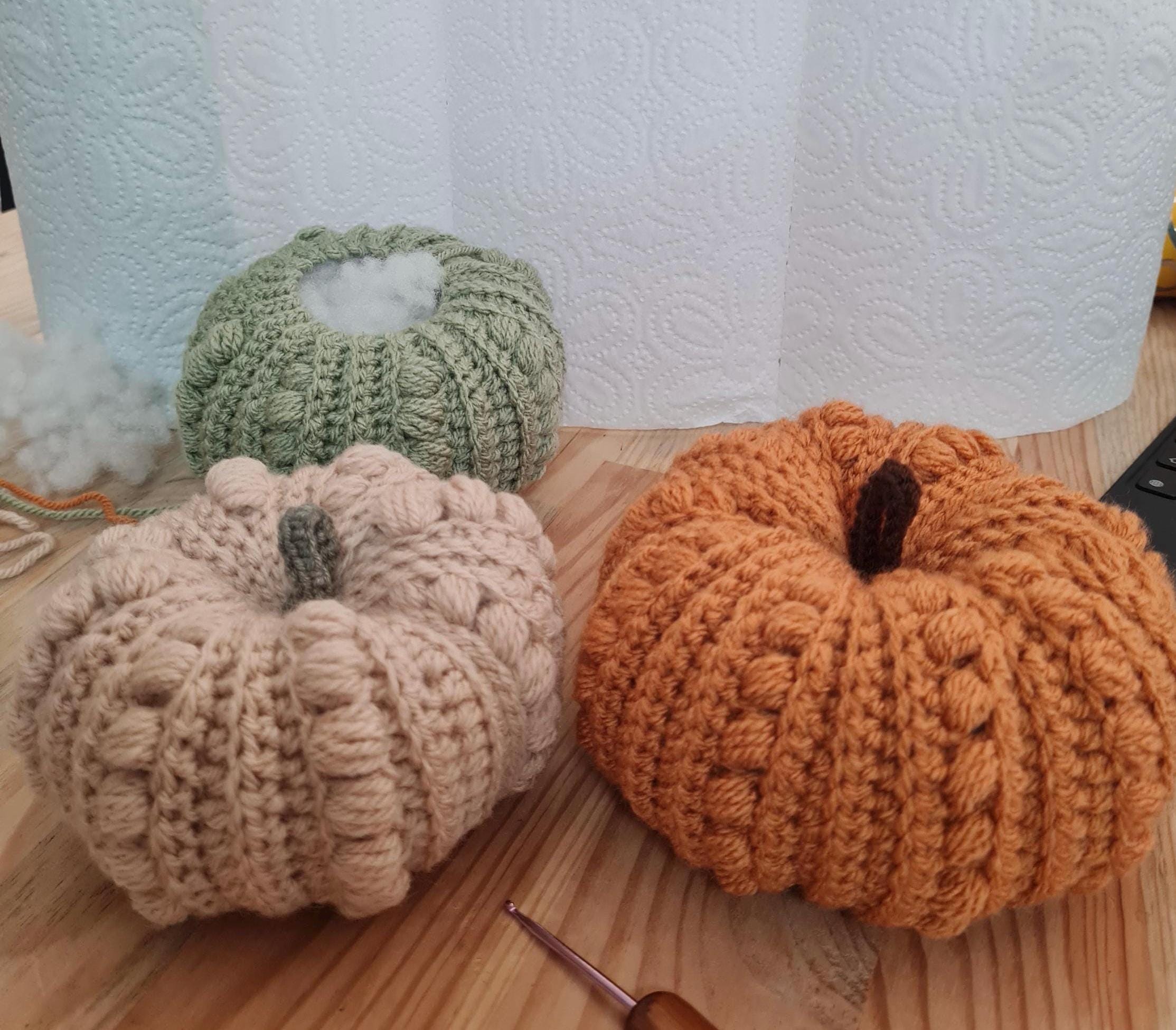 Crochet Bubble Pumpkin Pattern: 3-Size Thanksgiving Decor (PDF Pattern)