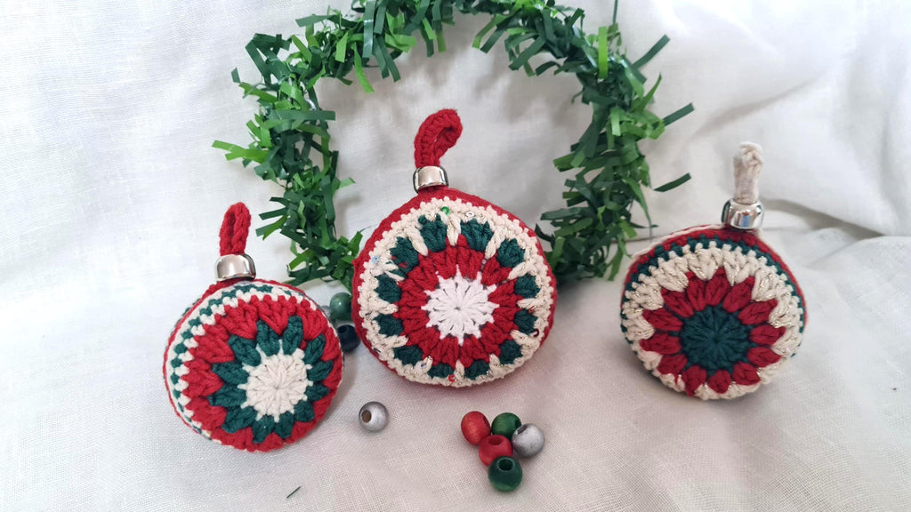 Crochet Christmas Bauble Pattern, DIY Tree Ornament (PDF Pattern)