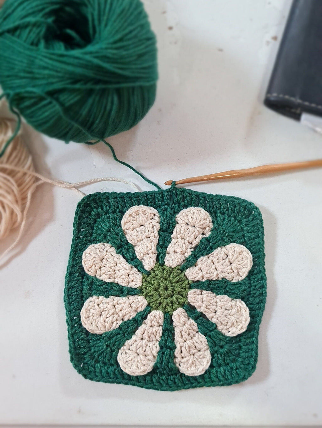 The Flower Crochet Square Pattern, Daisy Square Pattern, Turkish traditional square, 3D Flower Crochet Pattern