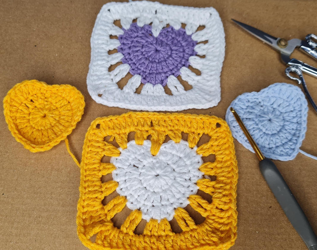 Crochet Heart Square Pattern: Modern Motif PDF (Crochet Planner Gift Included)