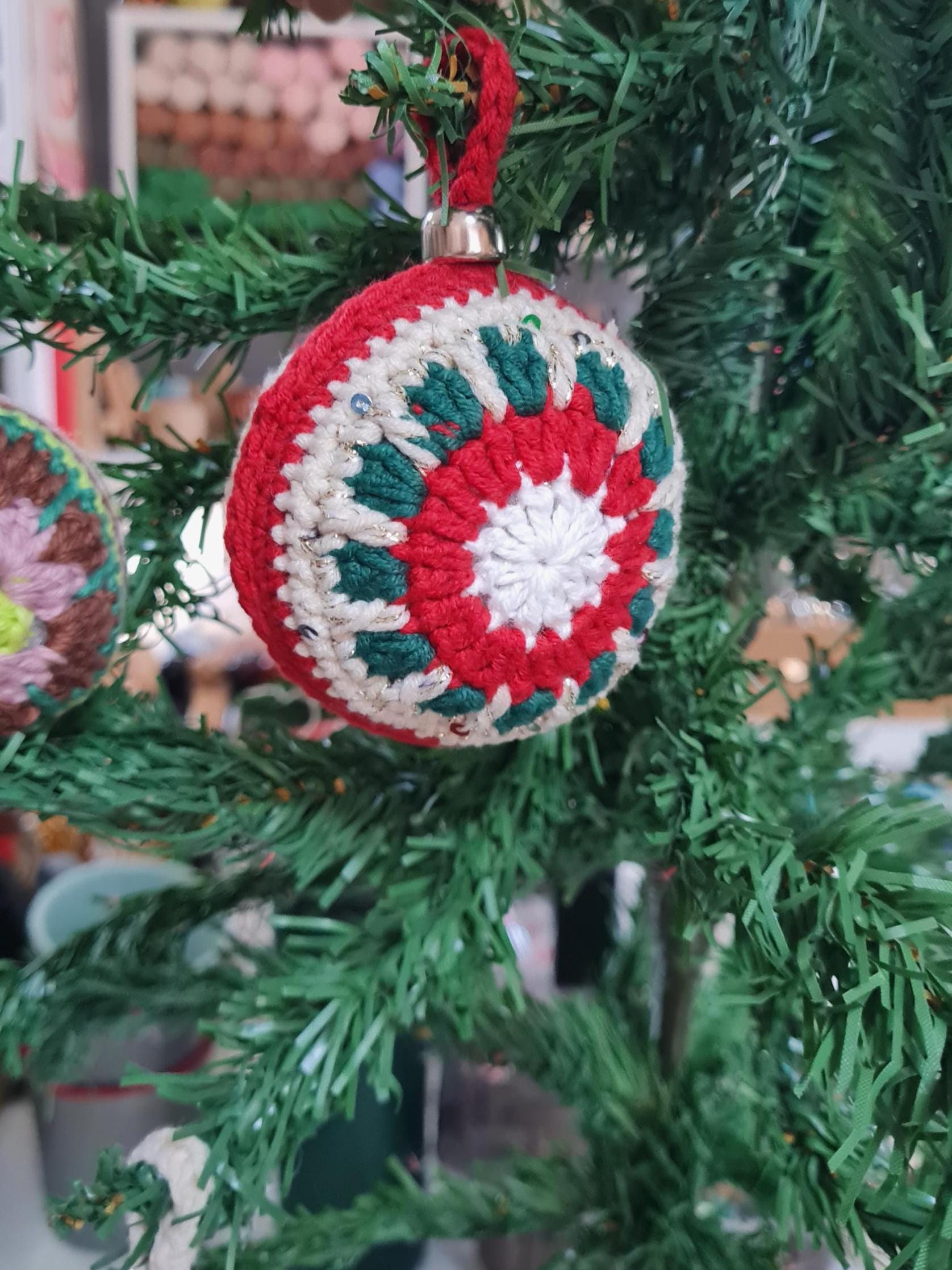 Crochet Christmas Bauble Pattern, DIY Tree Ornament (PDF Pattern)