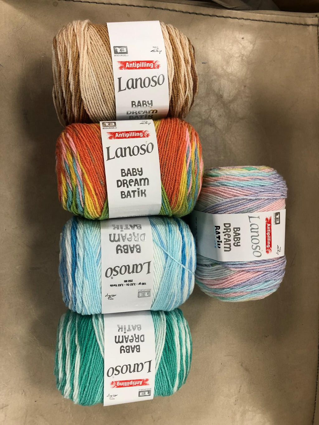 Lanoso Baby Dream Batik Yarn: Multicolor Anti-Pilling Acrylic